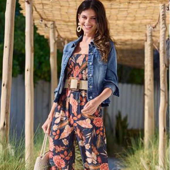 Floral dark blue romper.Great for spring. - Picture 5 of 5